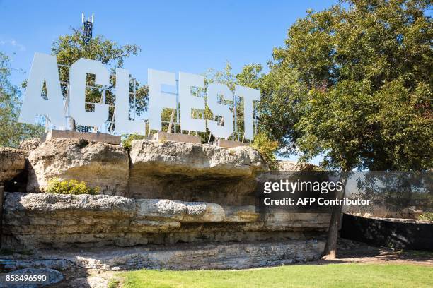 An ACL Fest sign is seen on Day 1 of the 2017 ACL Music Festival held at Zilker Park in Austin, Texas on October 6, 2017. / AFP PHOTO / SUZANNE...