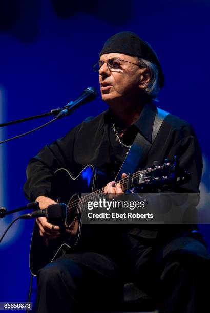 Dimucci 196 Dion Dimucci Pictures Stock Photos, High-Res Pictures, and Images ...