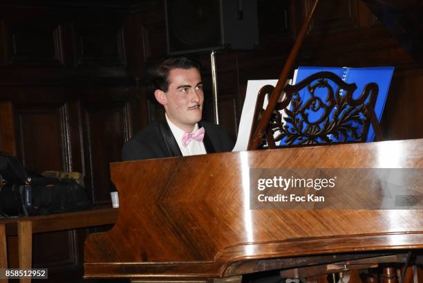 Pianist Valentin de Nogaret attends "Dix Ans de Scene" - Jacques Ktorza Showcase at Lycee Jacques Decour on October 6, 2017 in Paris, France.