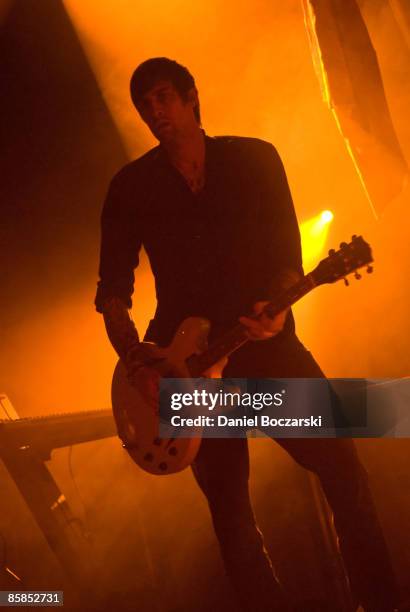 Photo of ANGELS & AIRWAVES and David KENNEDY, David Kennedy performing on stage