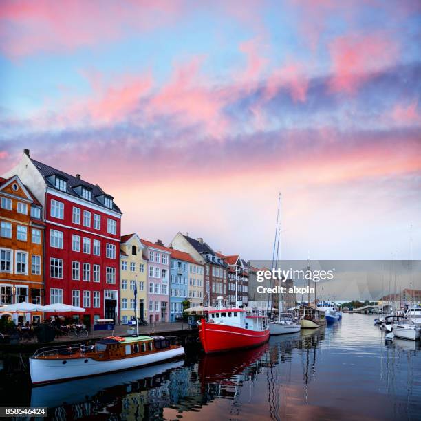 nyhavn copenhagen - copenhagen harbour stock pictures, royalty-free photos & images