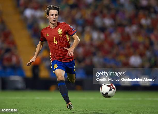 Alvaro Odriozola of Spain runs with the ball during the FIFA 2018 World Cup Qualifier between Spain and Albania at Rico Perez Stadium on October 6,...