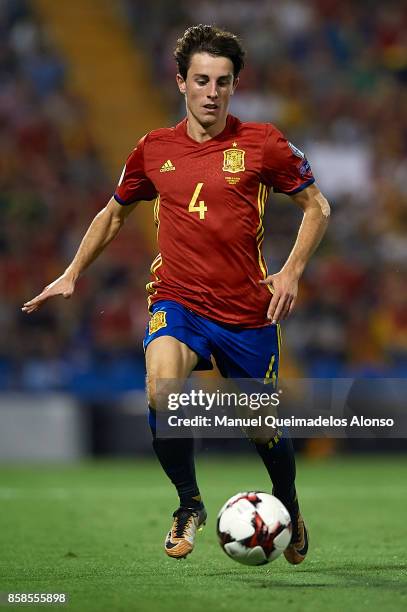 Alvaro Odriozola of Spain runs with the ball during the FIFA 2018 World Cup Qualifier between Spain and Albania at Rico Perez Stadium on October 6,...