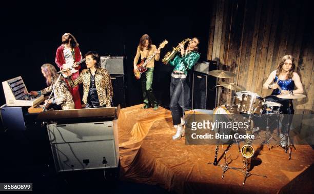 Brian Eno, Phil Manzanera, Bryan Ferry, Rik Kenton, Andy Mackay, Paul Thompson, Roxy Music performing at the Royal College Of Art video studio in...