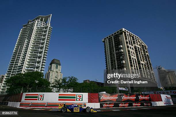 Mike Conway drives the Dreyer and Reinbold Racing Dallara Honda during the IRL IndyCar Series Honda Grand Prix of St.Petersburg on April 5, 2009 on...