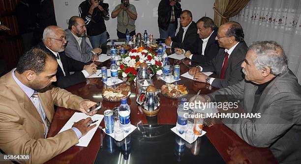 Palestinian Fatah officials Ibrahim Abu al-Naja, Abdullah al-Ifranji, Marwan Abdul Hamid and Hisham Abdul Raziq meet with Hamas officials Ayman Taha,...
