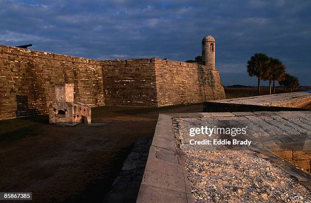 castillo de san marcos national monument. - castillo de san marcos stock pictures, royalty-free photos & images
