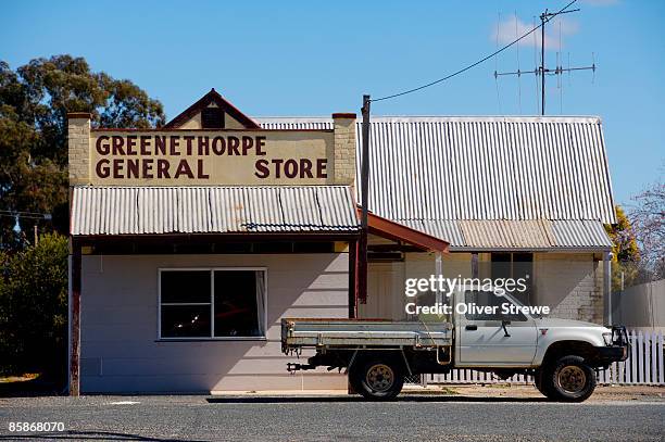 general store, greenethorpe. - store sign stock-fotos und bilder