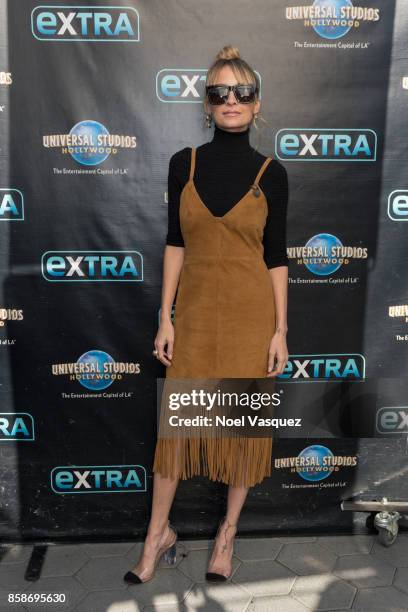 Nicole Richie visits "Extra" at Universal Studios Hollywood on October 5, 2017 in Universal City, California.