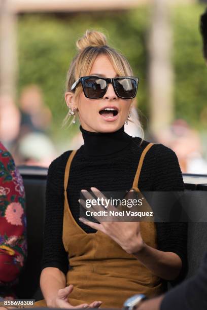 Nicole Richie visits 'Extra' at Universal Studios Hollywood on October 5, 2017 in Universal City, California.