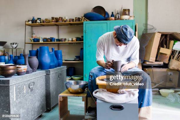 pottery at okinawa - tdub_video stock pictures, royalty-free photos & images