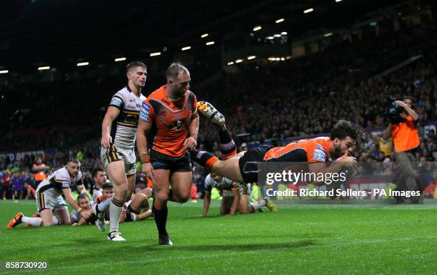 Castleford Tigers' Luke Gale scores his sides first and only try of the game during the Betfred Super League Grand Final at Old Trafford, Manchester.