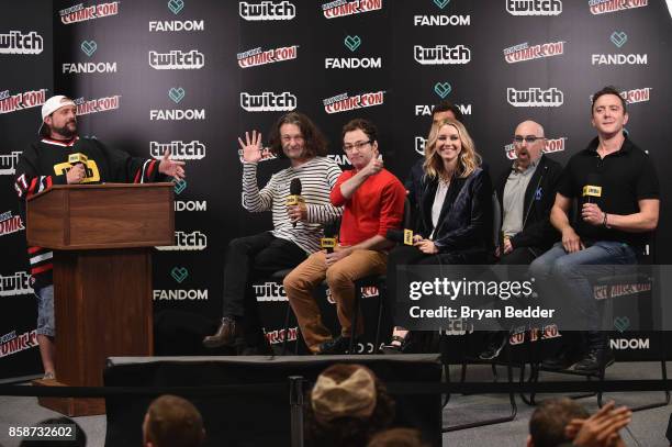 Kevin Smith interviews Ben Edlund, Griffin Newman, Scott Speiser, Valorie Curry, Jackie Earle Haley and Peter Serafinowicz from The Tick onstage...