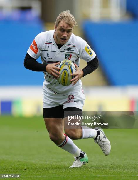 Mathew Tait of Leicester Tigers during the Aviva Premiership match between London Irish and Leicester Tigers at Madejski Stadium on October 7, 2017...