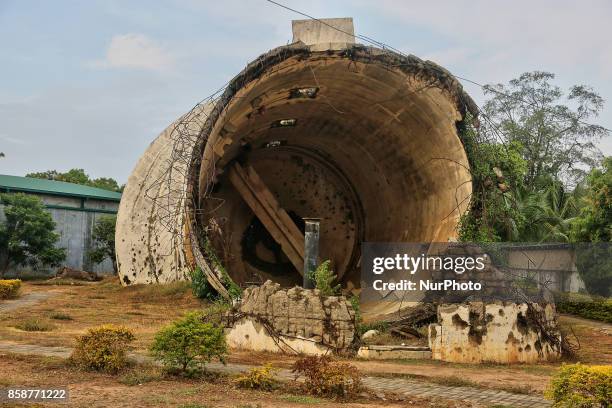 Toppled water tower in downtown Kilinochchi, Jaffna, Sri Lanka. The water tower was bombed by the Tamil Tigers in the final stages of the long Sri...