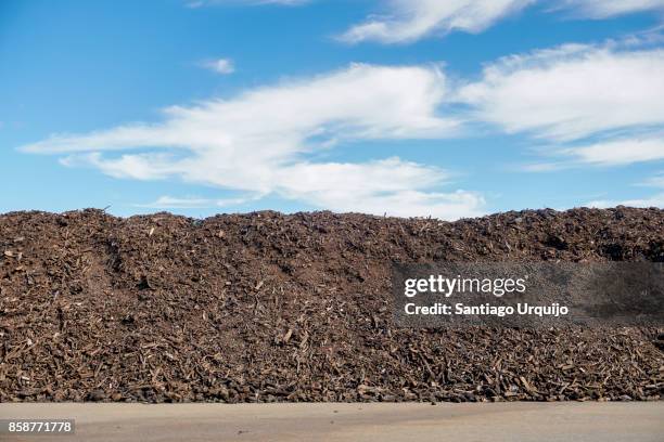 Farm Heaps 4,941 Soil Heaps Stock Photos, High-Res Pictures, and Images - Getty Images
