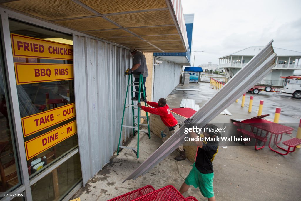 Hurricane Nate Slams Into U.S. Gulf Coast