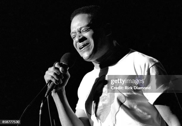 Singer/Songwriter Al Jarreau performs at Chastain Park Amphitheater in Atlanta Georgia. August 19, 1991