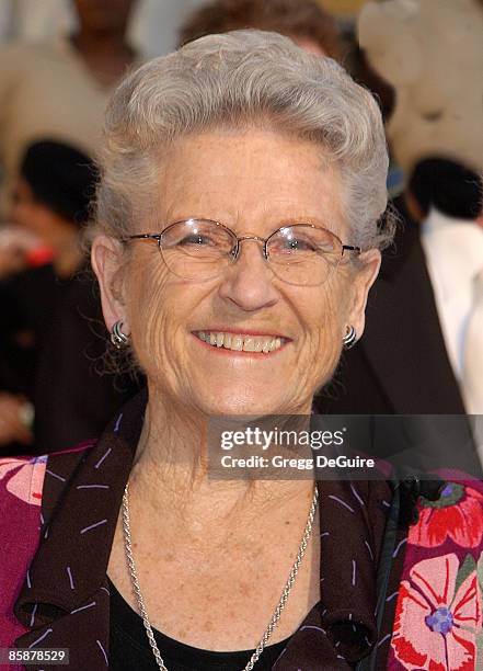 296 Ann B Davis Photos & High Res Pictures - Getty Images