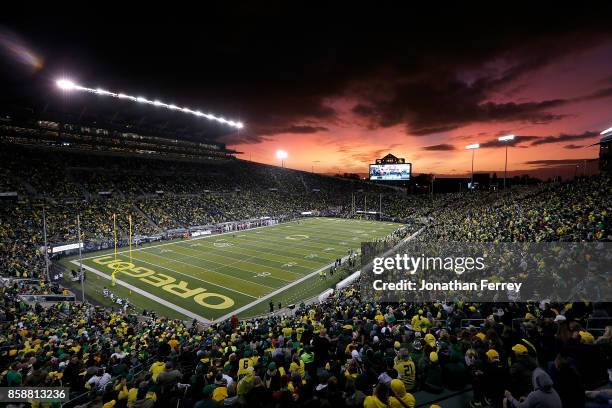 General view of the stadium during the game between the Washington State Cougars and the Oregon Ducks at Autzen Stadium on October 7, 2017 in Eugene,...