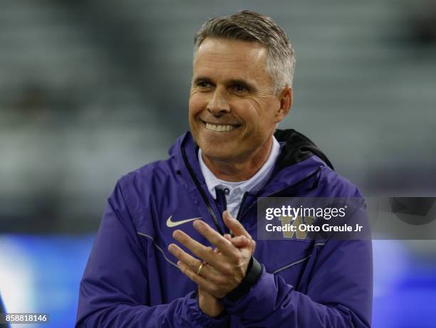 Head coach Chris Petersen of the Washington Huskies looks on prior to the game against the California Golden Bears at Husky Stadium on October 7,...