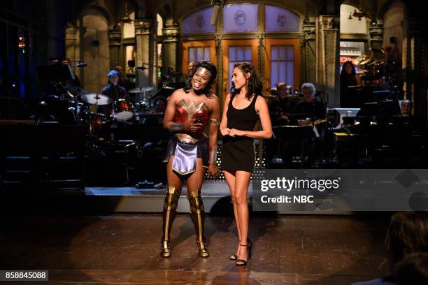 Gal Gadot" Episode 1727 -- Pictured: Leslie Jones, Gal Gadot during the opening Monologue in Studio 8H on October 7, 2017 --