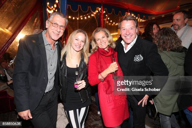 Peter Schaefer, Jessica Reichenwallner and her mother Andrea L'Arronge, Patrick Lindner during the premiere of the Circus Roncalli '40 Jahre Reise...