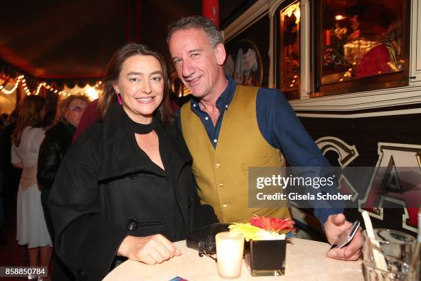 Heio von Stetten and his wife Elisabeth Romano during the premiere of the Circus Roncalli '40 Jahre Reise zum Regenbogen' on October 7, 2017 in...