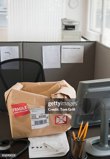 Dented Package Photos and Premium High Res Pictures - Getty Images