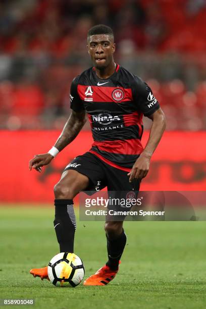 Roly Bonevacia of the Wanderers passes during the round one A-League match between the Western Sydney Wanderers and the Perth Glory at Spotless...