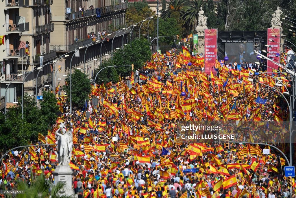 TOPSHOT-SPAIN-CATALONIA-POLITICS-REFERENDUM