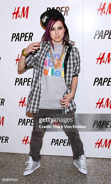 Lady Sovereign Rapper 13,801 Paper Magazine Photos & High Res Pictures - Getty Images
