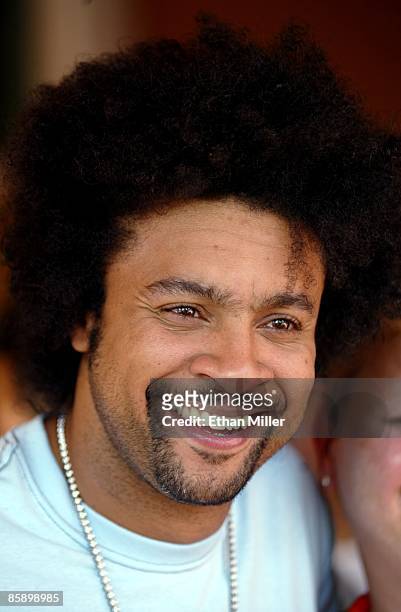 Reggae/pop artist Shaggy appears at a meet-and-greet at radio station 98.5 FM KLUC August 16, 2002 in Las Vegas, Nevada.