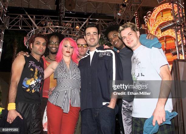 No Doubt bassist Tony Kanal, musician Stephen Bradley, singer Gwen Stefani, guitarist Tom Dumont, MTV host Carson Daly, musician Gabrial McNair and...