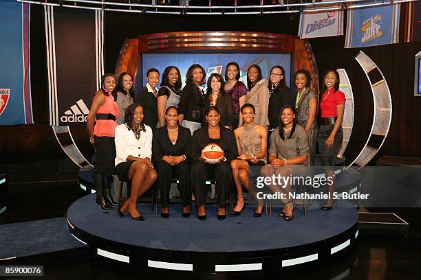 Butler Wnba 308 Lindsay Butler Stock Photos, High-Res Pictures, and Images - Getty ...