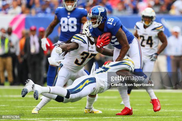 New York Giants wide receiver Brandon Marshall makes a catch during the National Football League game between the New York Giants and the Los Angeles...