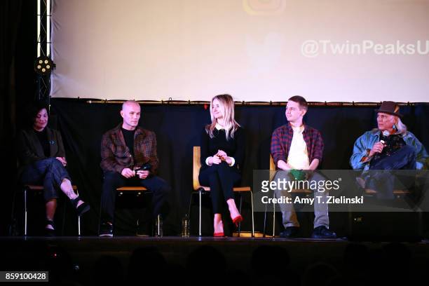 Actors Sherilyn Fenn, James Marshall, Amy Shiels, Jake Wardle and Michael Horse answer questions on stage during the Twin Peaks UK Festival 2017 at...