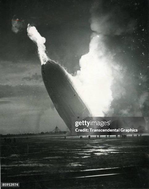 Airship Exploding 88 Hindenburg Explodes In 1937 Stock Photos, High-Res Pictures, and ...
