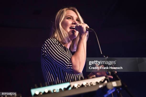 Singer Konni Kass performs live on stage during 'Die schoene Nacht' at the Tempodrom on September 30, 2017 in Berlin, Germany.
