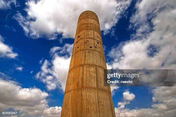 towering column - roevin stock pictures, royalty-free photos & images