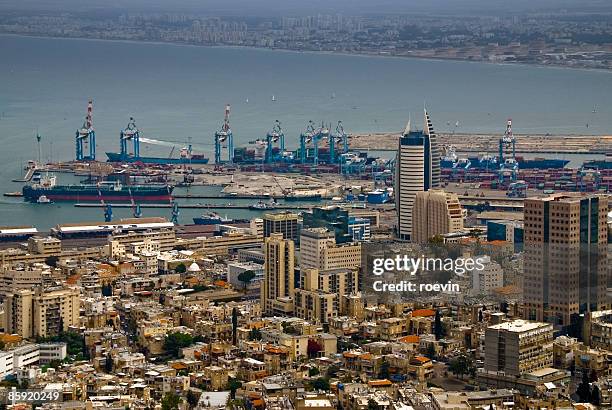 downtown haifa - roevin fotografías e imágenes de stock