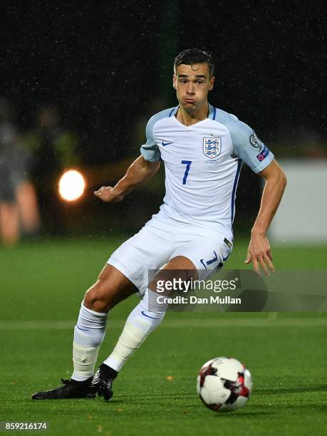 Harry Winks of England controls the ball during the FIFA 2018 World Cup Group F Qualifier between Lithuania and England at LFF Stadium on October 8,...