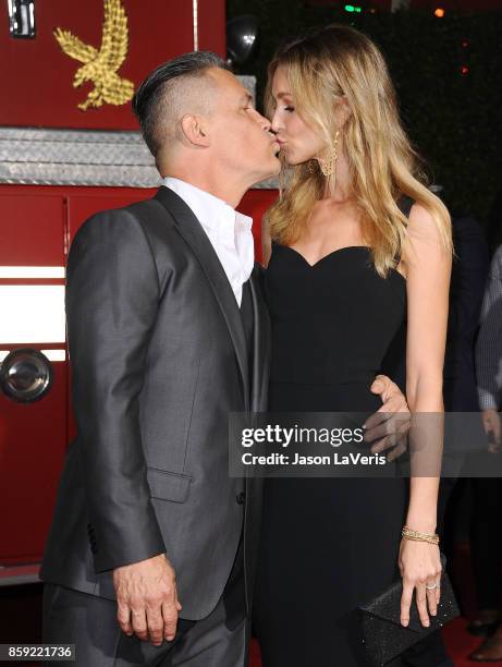 Actor Josh Brolin and wife Kathryn Boyd attend the premiere of "Only the Brave" at Regency Village Theatre on October 8, 2017 in Westwood, California.