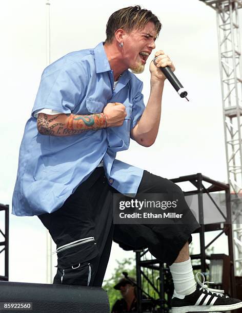 Taproot singer Stephen Richards performs at KXTE Xtreme Radio's "Our Big Concert 4" at Sam Boyd Stadium May 12, 2001 in Las Vegas, Nevada. The band...