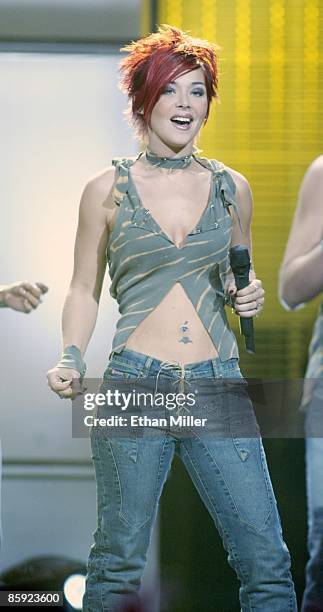 Nikki McKibbin performs during the "American Idol in Vegas" concert at the MGM Grand Garden Arena September 18, 2002 in Las Vegas, Nevada.