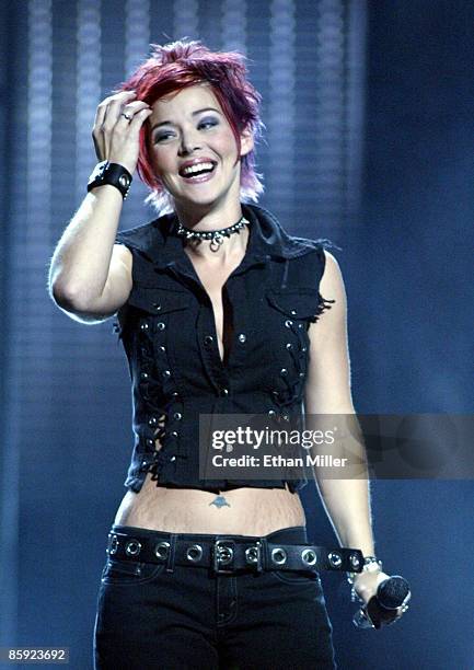 Nikki McKibbin performs during the "American Idol in Vegas" concert at the MGM Grand Garden Arena September 18, 2002 in Las Vegas, Nevada.