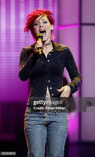 Nikki McKibbin performs during the "American Idol in Vegas" concert at the MGM Grand Garden Arena September 18, 2002 in Las Vegas, Nevada.