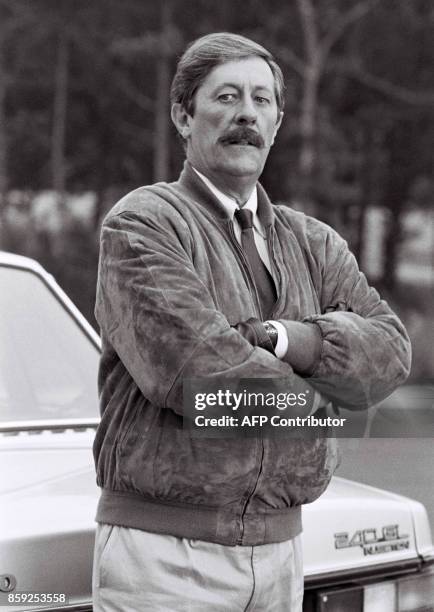 Photo de l'acteur français Jean Rochefort prise le 27 septembre 1986 à Orléans pendant le tournage du long métrage de Dominique Chaussois "Le...