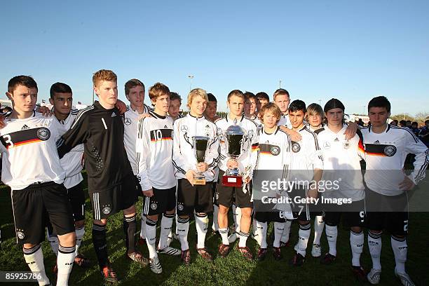 The team of Germany pose after the U16 international friendly match between Germany and England at the Maxime Bossis stadium on April 13, 2009 in...