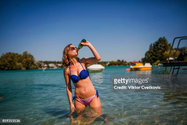 sommerurlaub - no alcohol stock-fotos und bilder